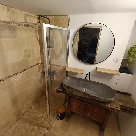 Grange Renovee Dans Cour Privee Avec Jardin Sur Les Remparts Bergheim