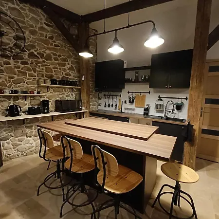 Apartment Grange Renovee Dans Cour Privee Avec Jardin Sur Les Remparts Bergheim