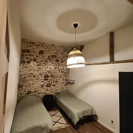 Grange Renovee Dans Cour Privee Avec Jardin Sur Les Remparts Apartment